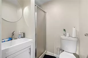 3827 Mintwood St, Pittsburgh, PA 15201 - Photo 10