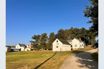 152 Concord St, Perryopolis, PA 15473 - Photo 4