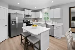 211 SouthFork Dr, North Fayette, PA 15071 - Photo 2