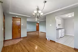 970 Pamela Dr, Lower Burrell, PA 15068 - Photo 18