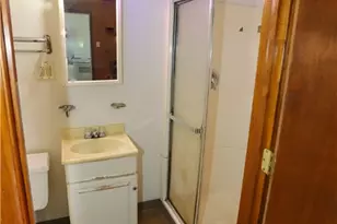 906 Florence Ave, East McKeesport, PA 15035 - Photo 10