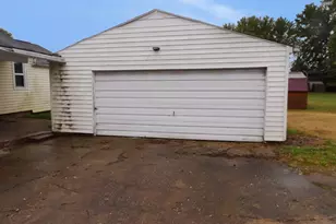 1009 Arlington Dr, Pymatuning Township, PA 16125 - Photo 8