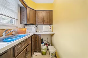 408 Rodi Rd, Pittsburgh, PA 15235 - Photo 14