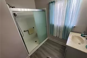 100 Monahan St, Hopewell Township, PA 15001 - Photo 12