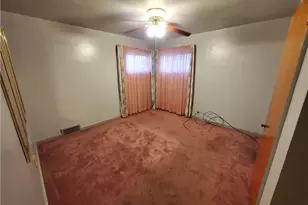 100 Monahan St, Hopewell Township, PA 15001 - Photo 10