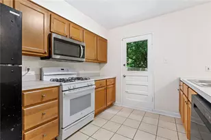 211 Schenley Manor Dr, Pittsburgh, PA 15201 - Photo 10