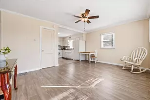 1613 Wooley Ave, New Castle, PA 16101 - Photo 4