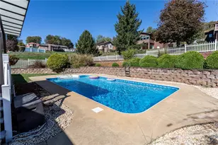 2024 Lexington Dr, Dunbar Township, PA 15425 - Photo 12