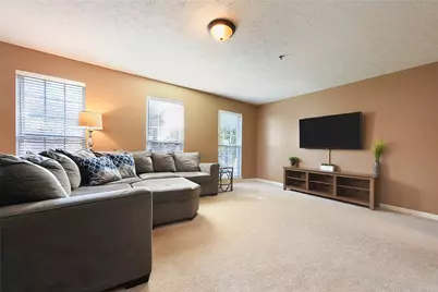 931 Royal Ct, North Strabane, PA 15317 - Photo 2