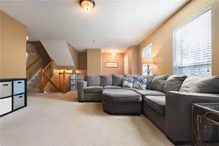 931 Royal Ct, North Strabane, PA 15317 - Photo 6