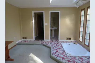 916 Gill Hall Rd, Jefferson Hills, PA 15025 - Photo 12