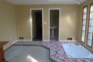 916 Gill Hall Rd, Jefferson Hills, PA 15025 - Photo 12