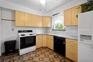 400 Patterson Rd, Bethel Park, PA 15102 - Photo 10