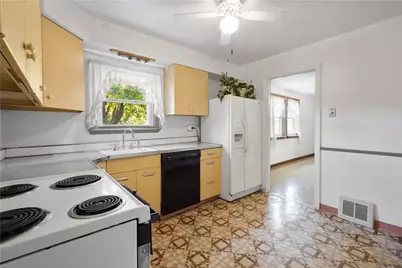 400 Patterson Rd, Bethel Park, PA 15102 - Photo 12