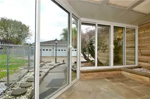 986 Ridge Rd, Harmony Township, PA 15003 - Photo 8