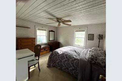 407 Clarence St, Pittsburgh, PA 15211 - Photo 10