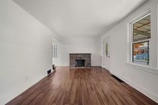 1128 9th St, Stowe Township, PA 15136 - Photo 8