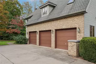 1123 Wishart Pl, Hermitage, PA 16148 - Photo 4