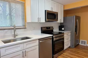 5113 Azalea Dr, Pittsburgh, PA 15236 - Photo 4