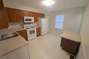 28 Cinque Terra Pl, Finleyville, PA 15332 - Photo 12