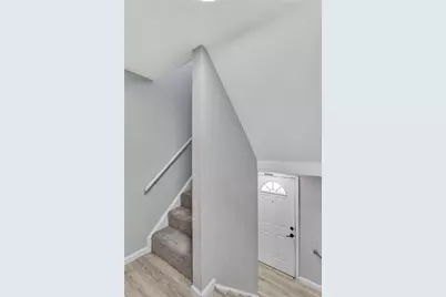 3155 Camberly Dr, Hampton, PA 15044 - Photo 8