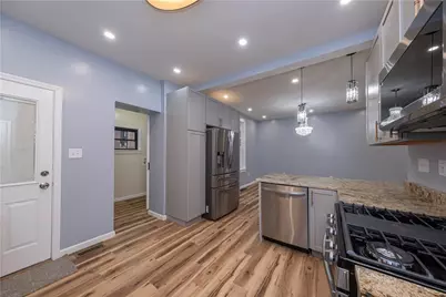 7452 Schoyer Avenue, Pittsburgh, PA 15218 - Photo 12