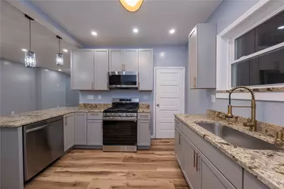 7452 Schoyer Avenue, Pittsburgh, PA 15218 - Photo 10