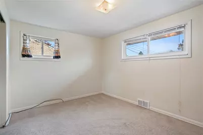 3560 Wallace Drive, Pittsburgh, PA 15227 - Photo 10