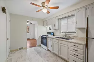 3560 Wallace Dr, Pittsburgh, PA 15227 - Photo 8