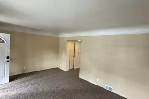 608 Kennedy Ave, Vandergrift, PA 15629 - Photo 12