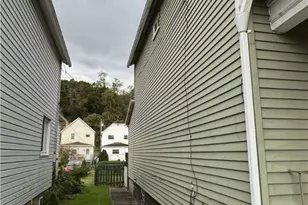 608 Kennedy Ave, Vandergrift, PA 15629 - Photo 24