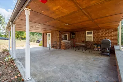 1075 E National Pike, South Strabane, PA 15301 - Photo 10