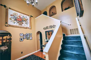 128 Stratford Ct, New Stanton, PA 15672 - Photo 4