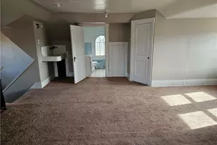 225 Highland Ave, New Kensington, PA 15068 - Photo 22