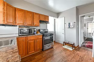 225 Highland Ave, New Kensington, PA 15068 - Photo 14