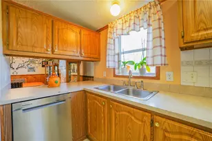 204 Hollowvue Rd, Big Beaver, PA 16157 - Photo 12