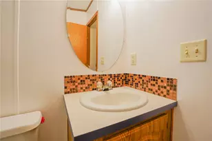 204 Hollowvue Rd, Big Beaver, PA 16157 - Photo 28