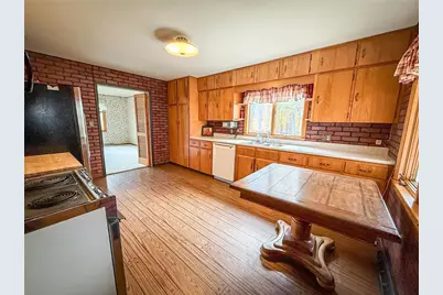 120 Garner Ave, Eau Claire, PA 16030 - Photo 10