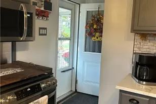 124 Giron St, West Leechburg, PA 15656 - Photo 16