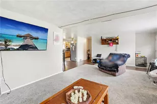 447 Englewood Dr, Ross Twp, PA 15237 - Photo 8