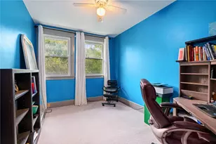 27 N Park Rd, Pittsburgh, PA 15229 - Photo 22