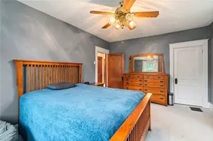 27 N Park Rd, Pittsburgh, PA 15229 - Photo 18