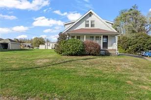 1040 Kanawha St, North Sewickley Township, PA 16117 - Photo 2