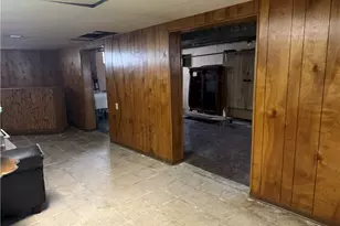 1422 Johnson St, Union Township, PA 16101 - Photo 12