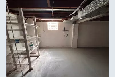 370 Princeton Dr, Pittsburgh, PA 15235 - Photo 6