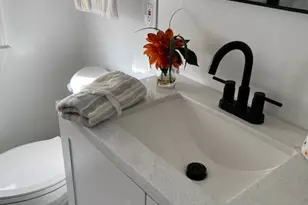 5582 Pocusset St, Pittsburgh, PA 15217 - Photo 18