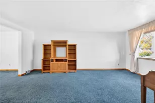 1033 Old Hills Rd, Elizabeth Twp/Boro, PA 15135 - Photo 6