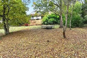 1033 Old Hills Rd, Elizabeth Twp/Boro, PA 15135 - Photo 36