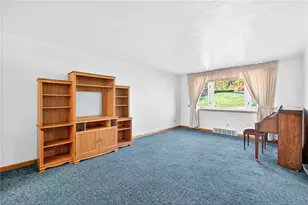 1033 Old Hills Rd, Elizabeth Twp/Boro, PA 15135 - Photo 4