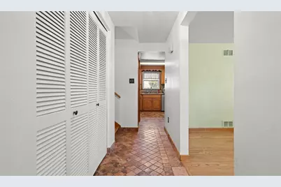 462 Fairlane Blvd, New Galilee, PA 16141 - Photo 16